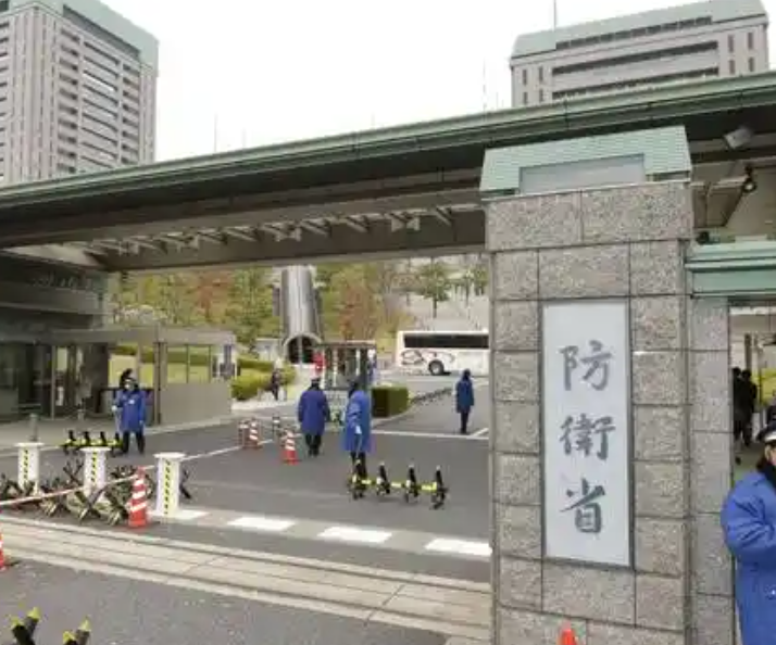 日本贸易谈判代表与美国商务部长就美国关税问