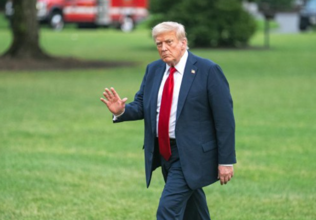 特朗普宣布新一轮关税，针对进口药品、重型卡